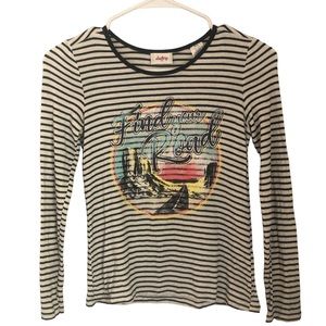 BUCKLE Daytrip Girls Striped LS  Adventure Graphic T-shirt Top